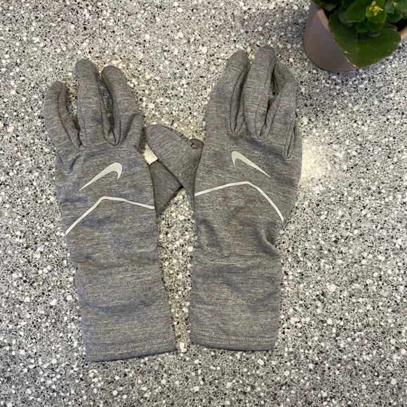 Like a new Nike Men's Running Gloves M - Picture 1 of 2